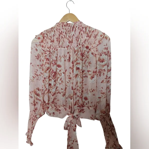 Bardot Remi Blouse x Revolve Floral Peach smocked yoke and cuffs size small - Picture 4 of 8